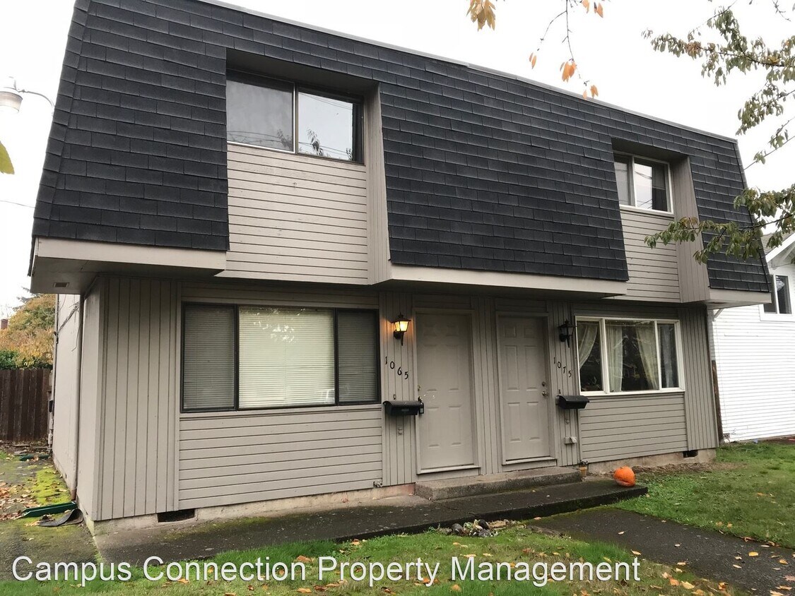 Foto principal - 2 br, 1.5 bath House - 1065 Monroe St