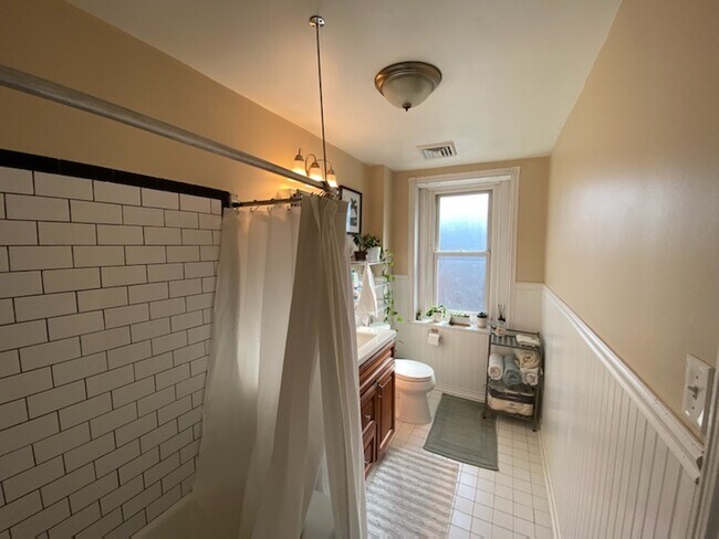 Foto del edificio - 921 S 48th St