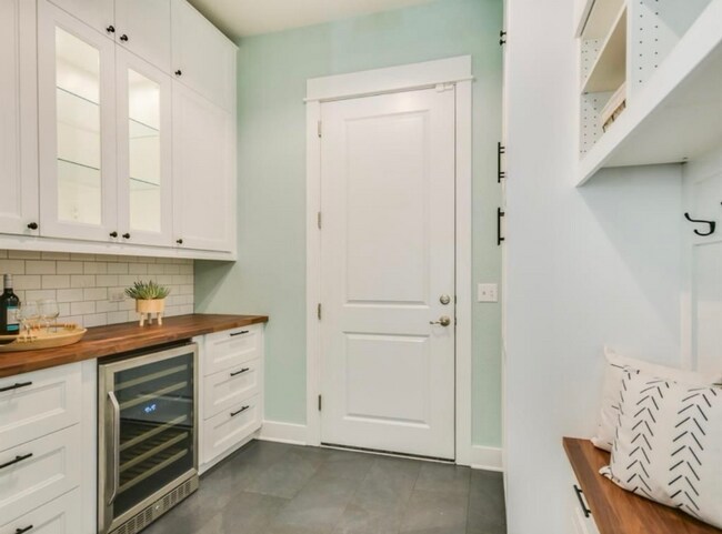 Foto del edificio - 3920 Briones St