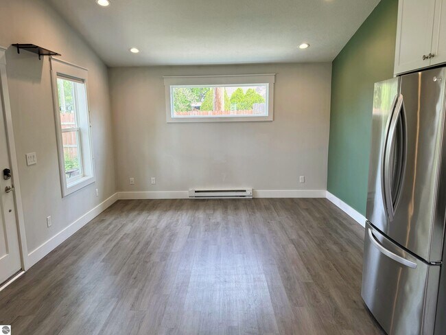 Foto del edificio - 152 E Fourteenth St