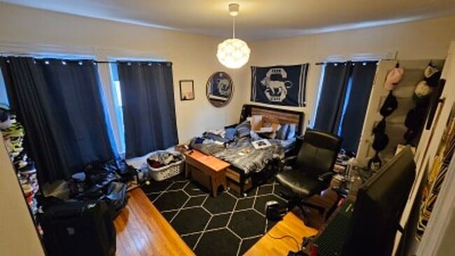 Building Photo - Rare Brighton 6 Bed/2.5 SINGLE FAMILY House on Woodstock for 69/1/2025.  Students Welcome!!!