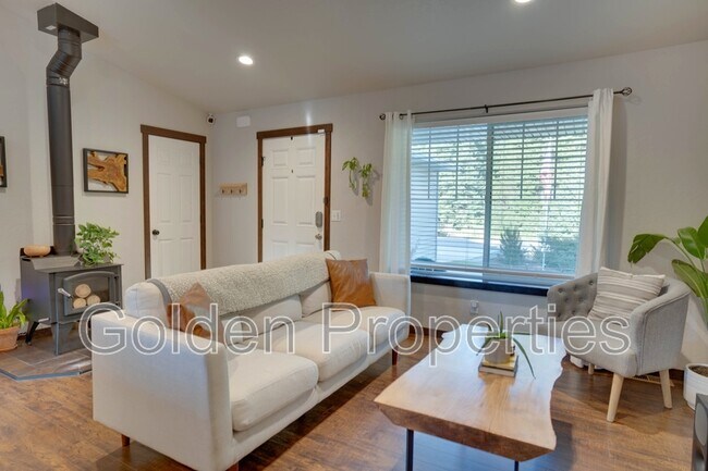 Foto del edificio - 24767 N Corbin Hill Rd