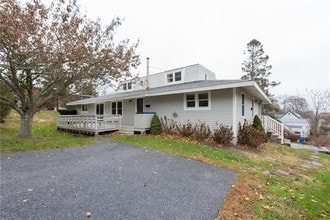 Building Photo - 7 Cowsill Ln