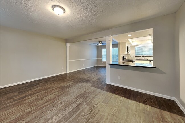 Building Photo - 46 Berryfrost Ln