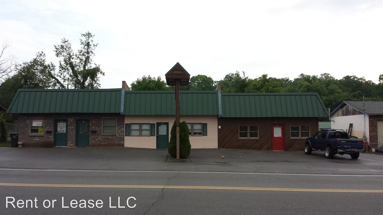 113 South Blvd, Sevierville, TN 37862 Room for Rent in Sevierville