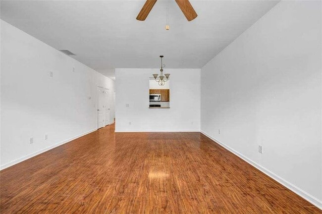 Building Photo - 3037 Bonnes Dr