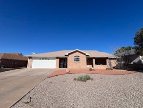 Building Photo - 323 Camino Real