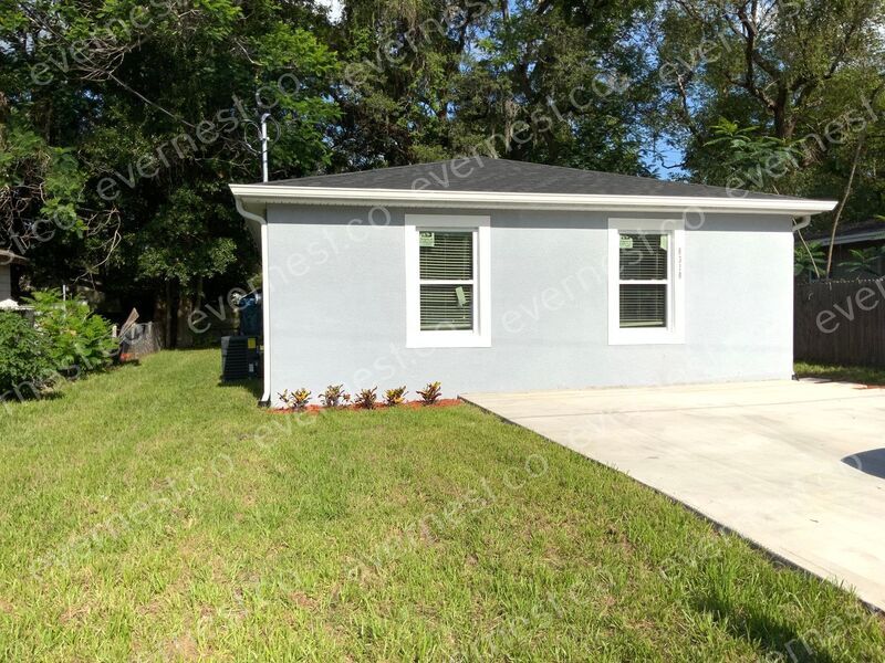 Primary Photo - 8310 N Brooks St