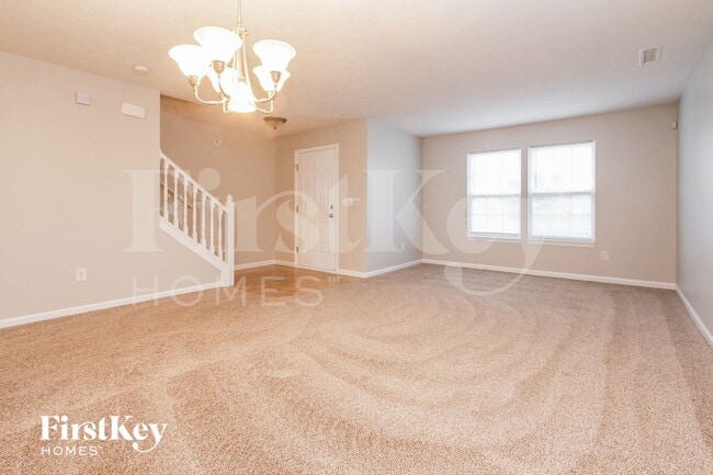 Foto del edificio - 7651 Lara Lee Dr