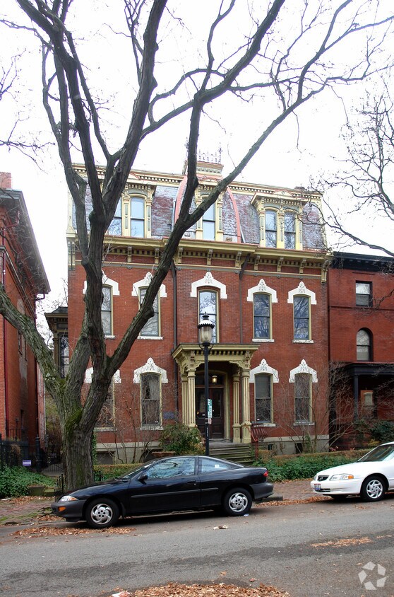 Foto del edificio - 841 N Lincoln Ave