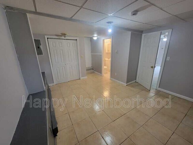 Foto del edificio - 222 E Main St
