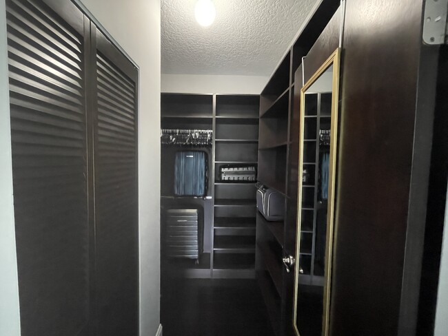 Walk-in Closet - 13221 SW 29th Ct