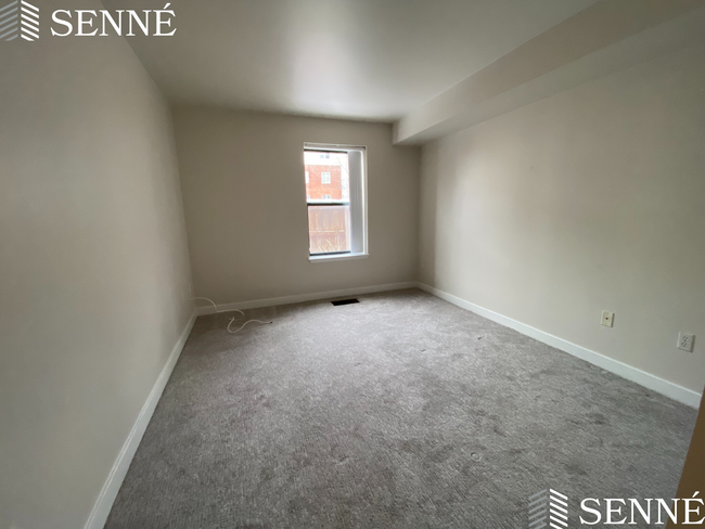 Building Photo - 71 Fulkerson St