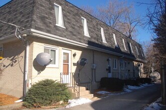 Building Photo - 321 S Jefferson St