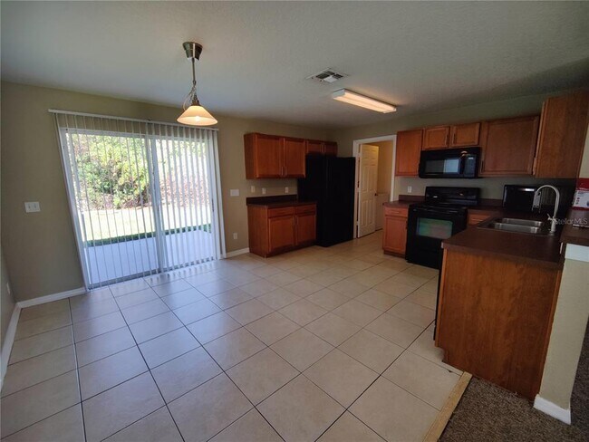 Building Photo - 544 Windrose Dr