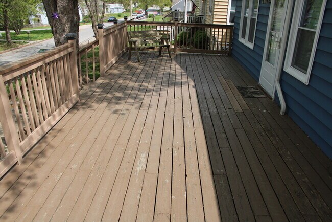 Building Photo - Beautiful 3 bdrm