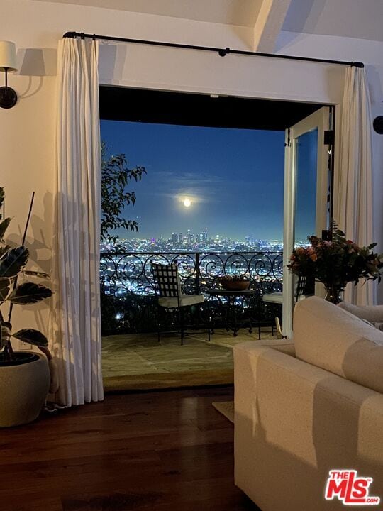 Foto del edificio - 8149 Mannix Dr