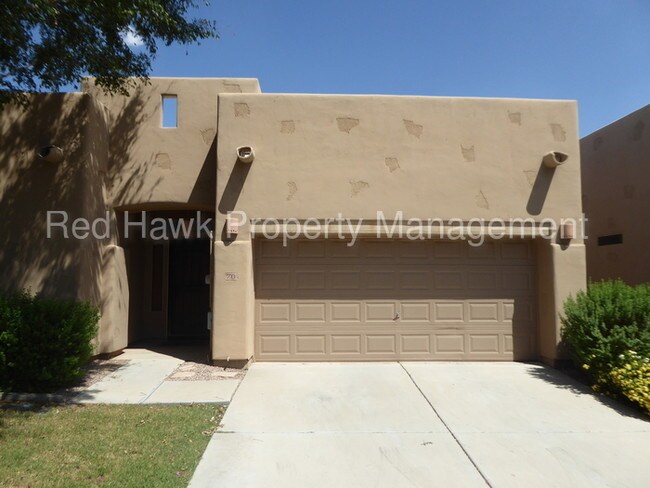 Building Photo - 440 S Val Vista Dr