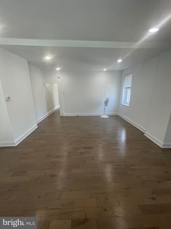 Foto del edificio - 2501 E Somerset St