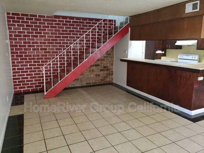 Foto del edificio - 100 Nedra Ct