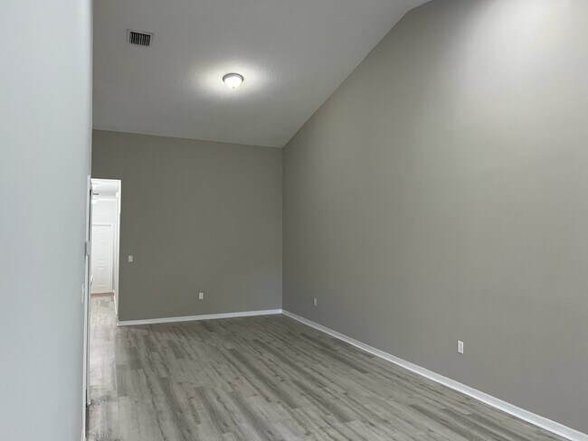 Foto del edificio - 3283 NE 11th Dr