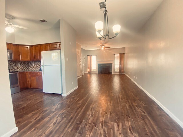 Foto del edificio - 3300 Bellefontaine St