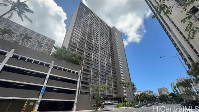 Building Photo - 1255 Nuuanu Ave