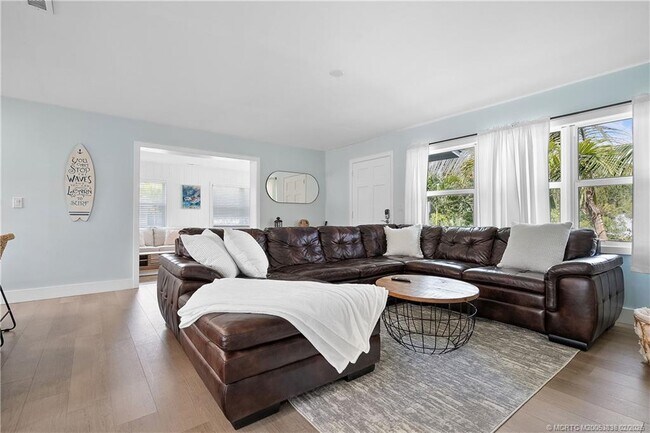 Foto del edificio - 901 E Madison Ave