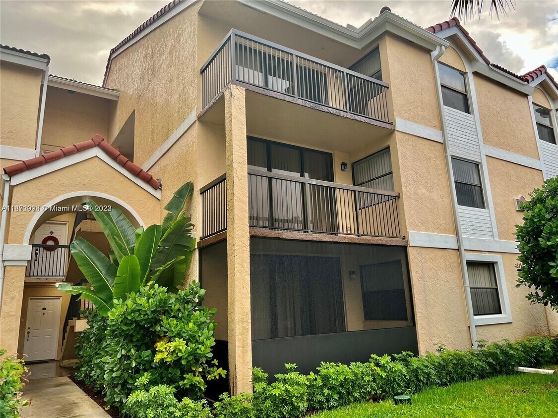 5801 Riverside Dr Unit 203B3, Coral Springs, FL 33067 Condo for Rent