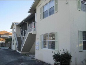 Building Photo - 1220 NW 16th Ave