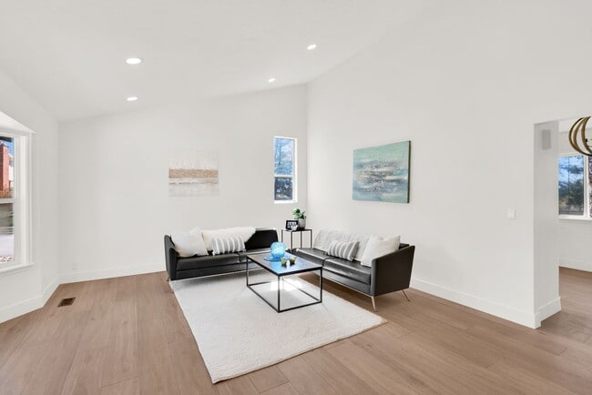 Building Photo - 9714 S 2720 E