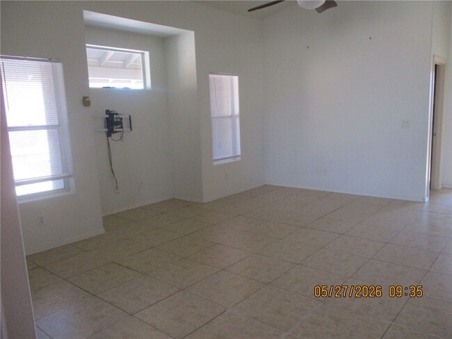 Building Photo - 1717 El Cazador