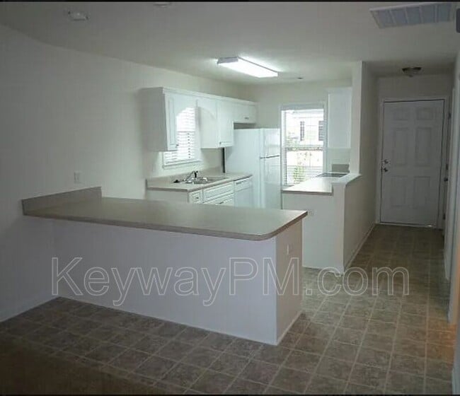 Building Photo - 7322 Dorado Dr