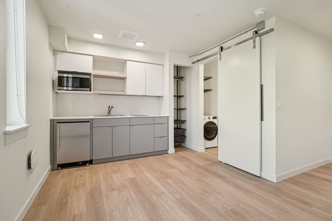 Interior Photo - Nordic Tower