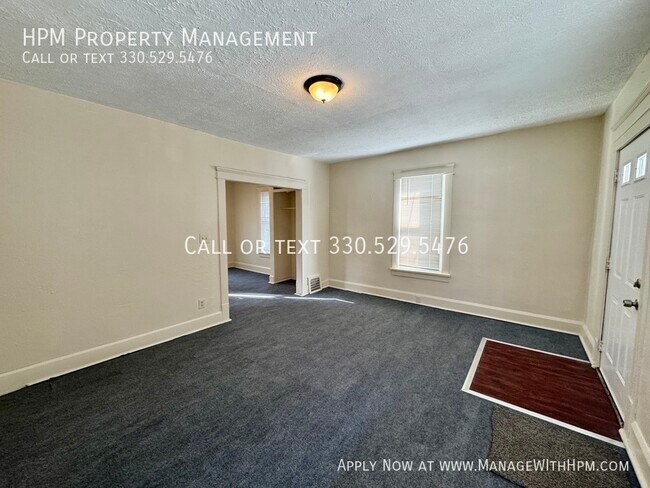 Foto del edificio - 2619 Clyde Pl SW