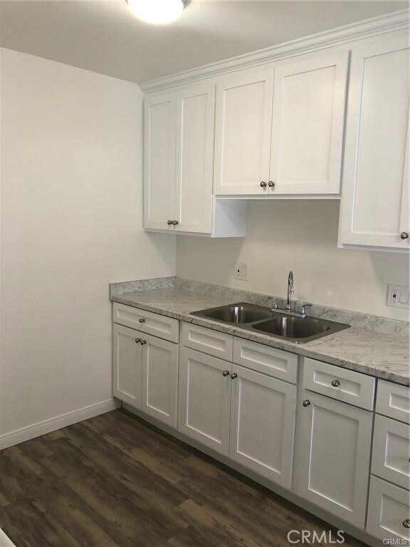 Foto principal - 5953 Atlantic Ave