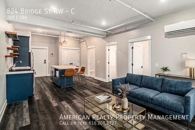 Foto del edificio - 824 Bridge St NW