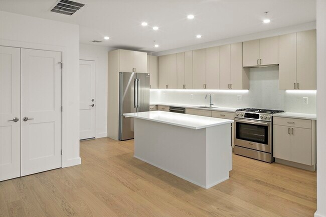 Foto del edificio - 256 Dorchester St