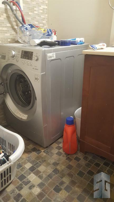 Building Photo - 361 Pacific St