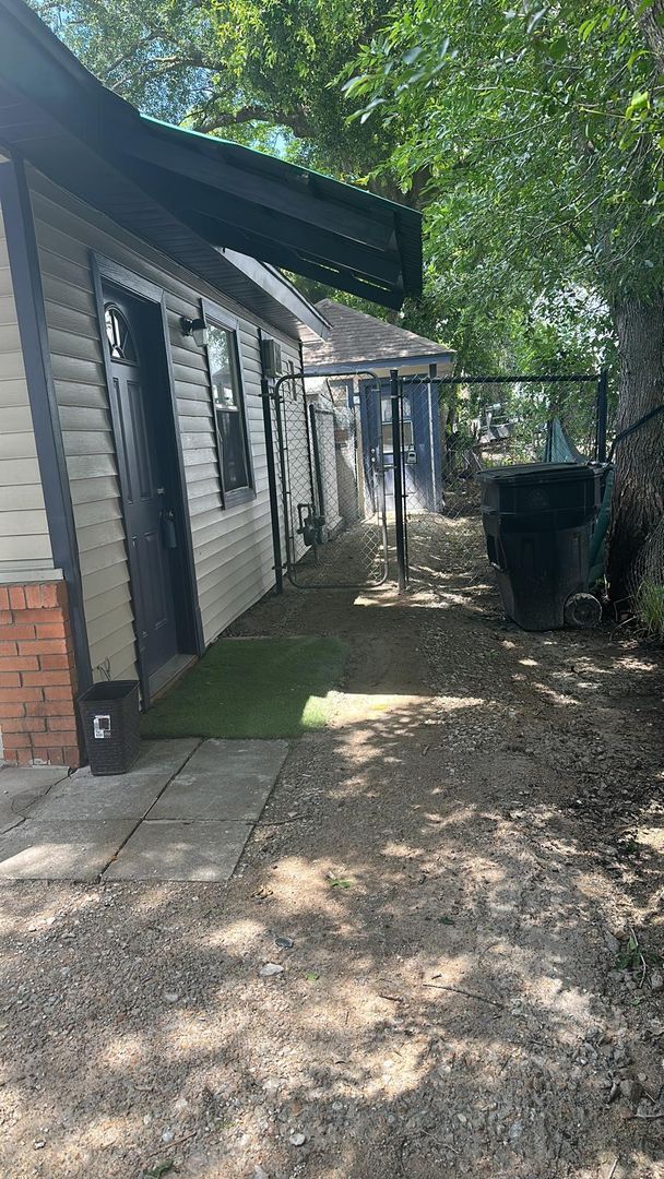 Photo - 2117 Thonig Rd Apartment