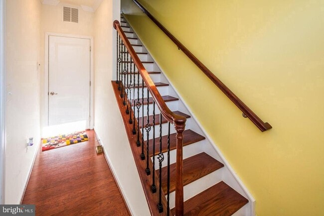 Building Photo - 818 S Macon St.