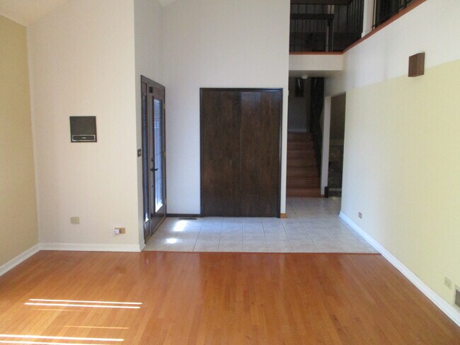 Foto del edificio - 859 Charles St