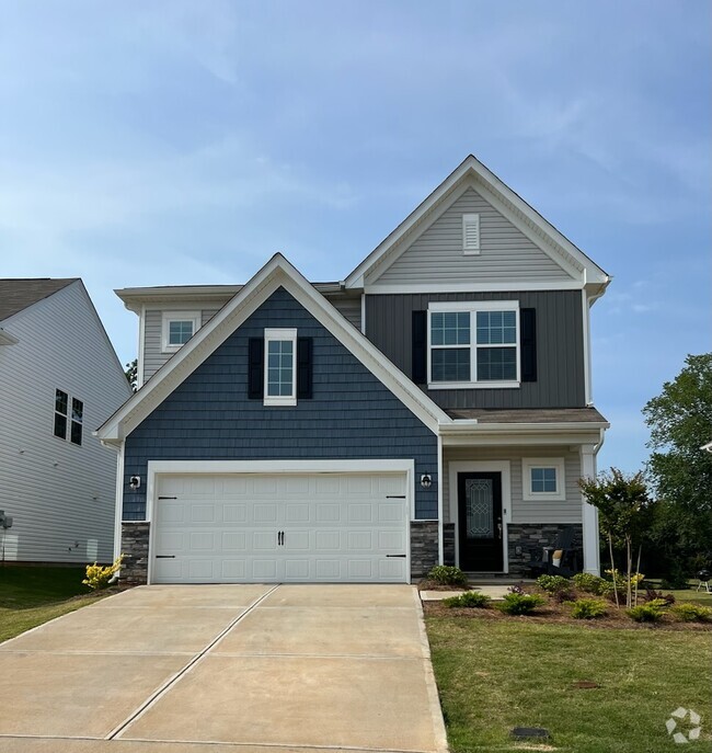 Building Photo - 105 Abersham Dr