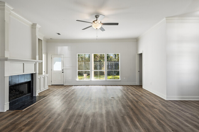 Building Photo - 10753 Fernbrook Avenue
