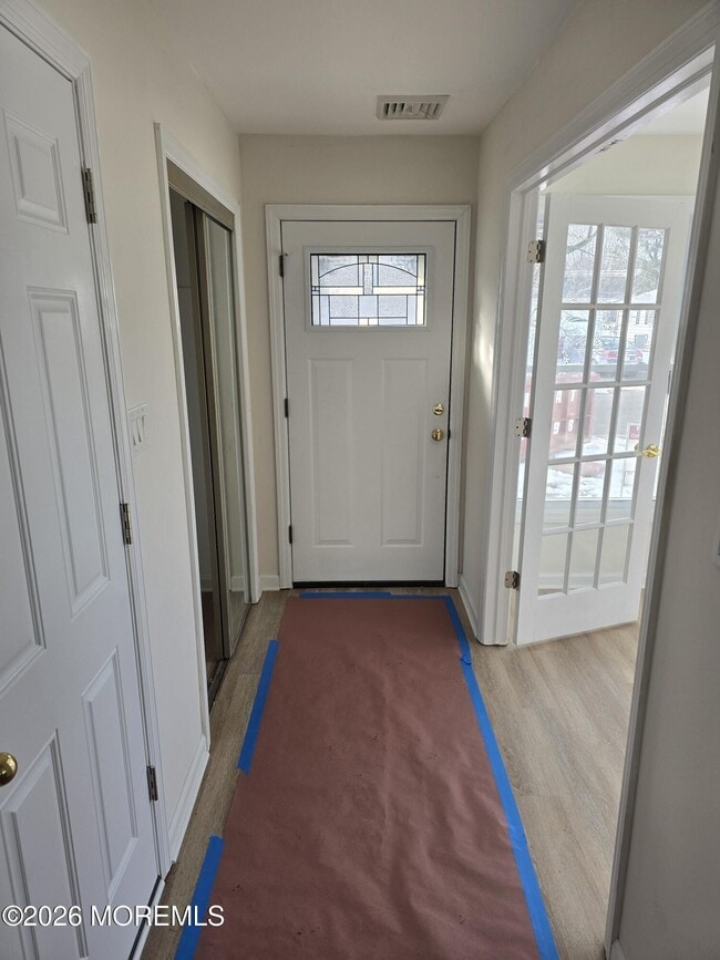 Building Photo - 420 St Thomas Dr