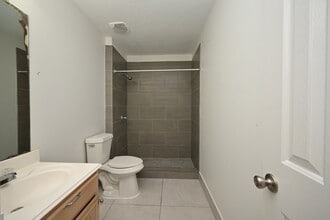 Building Photo - 7006 Biton Dr