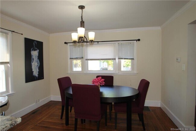 Foto del edificio - 62 Anderson Ave