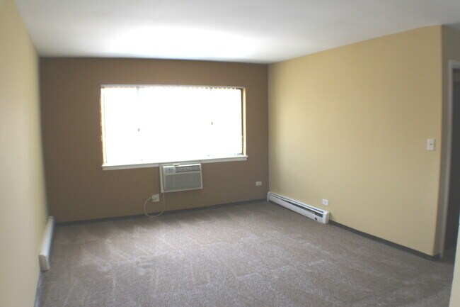 Foto del edificio - 706 W Ivanhoe Ln