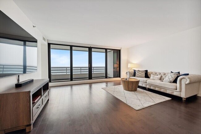 Building Photo - 1500 S Ocean Blvd