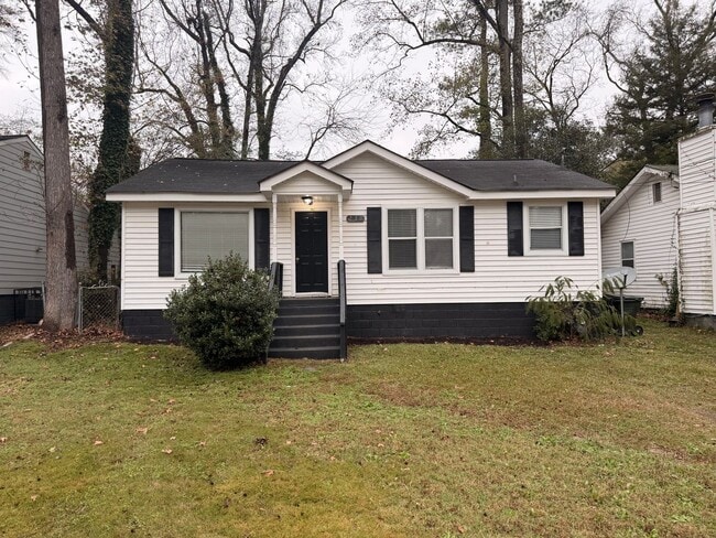 3 Bed 2 Bath in Hapeville! - 3 Bed 2 Bath in Hapeville! House